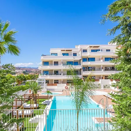 Vida Feliz: Beachside Luxury With Sea Views