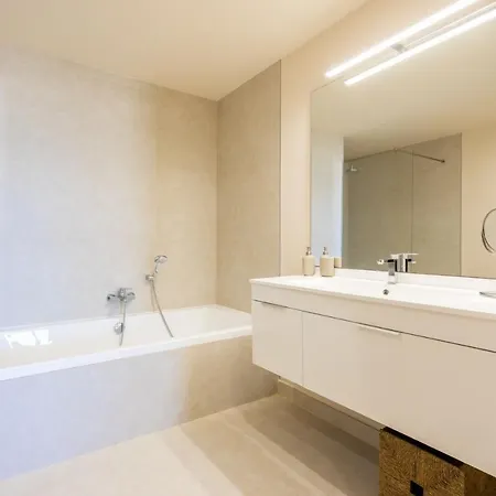 Vida Feliz: Beachside Luxury With Sea Views *