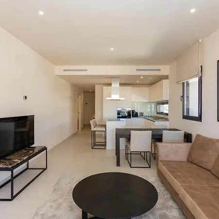 Vida Feliz: Beachside Luxury With Sea Views Apartment *