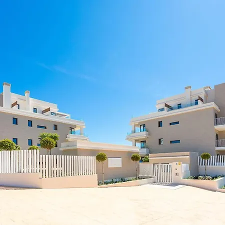 Apartment Vida Feliz: Beachside Luxury With Sea Views