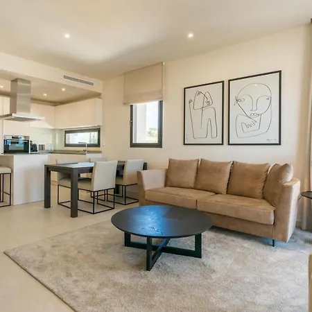 Apartment Vida Feliz: Beachside Luxury With Sea Views *